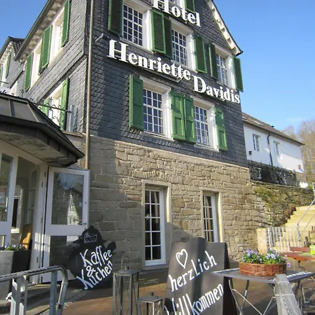 Henriette Davidis Hotel *