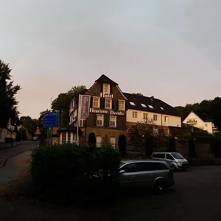 Henriette Davidis Hotel *