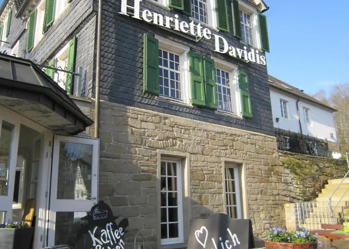 Henriette Davidis Hotel *